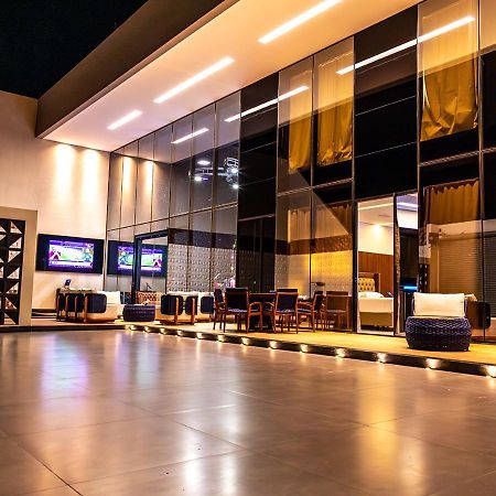 Dubai Motel Петролина Екстериор снимка