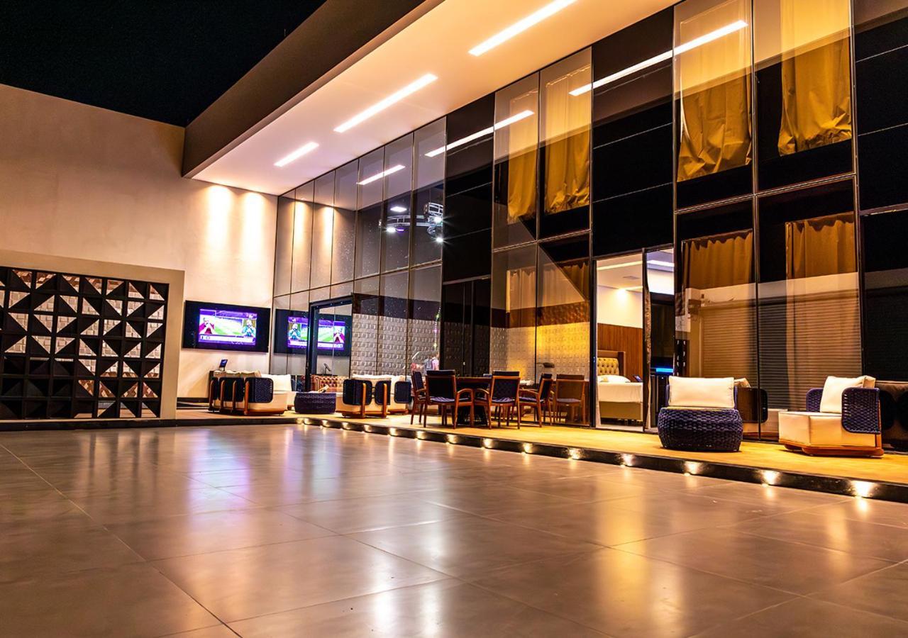Dubai Motel Петролина Екстериор снимка